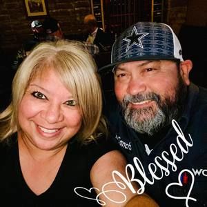 Meet your Posher, Loraine